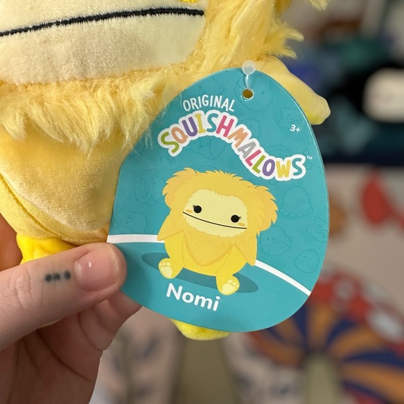 Squishmallows 5” Nomi Yellow Banana Bigfoot Exclusive Mystery Series NWT RARE! - Picture 6 of 6